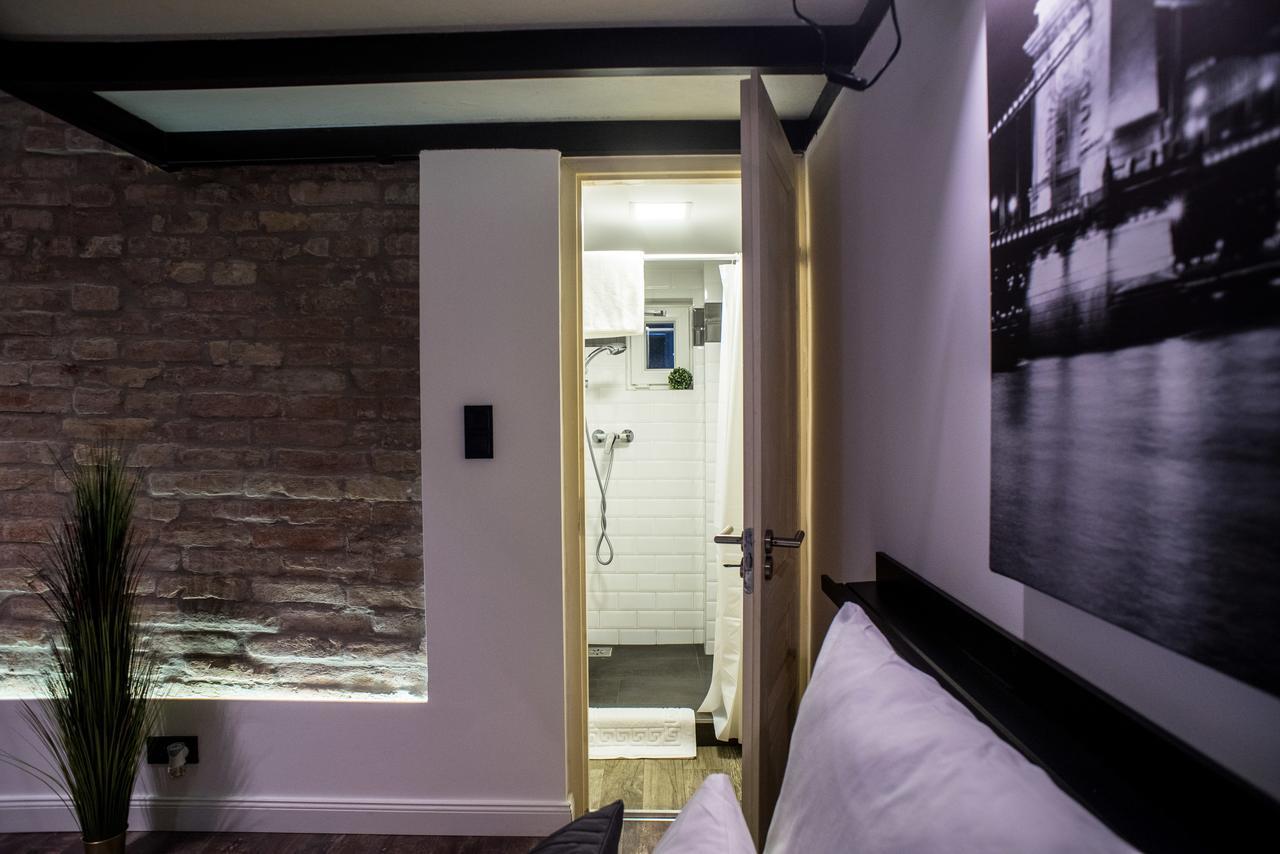 Very Stylish And Fresh Studio Home In The Center Budapest Luaran gambar